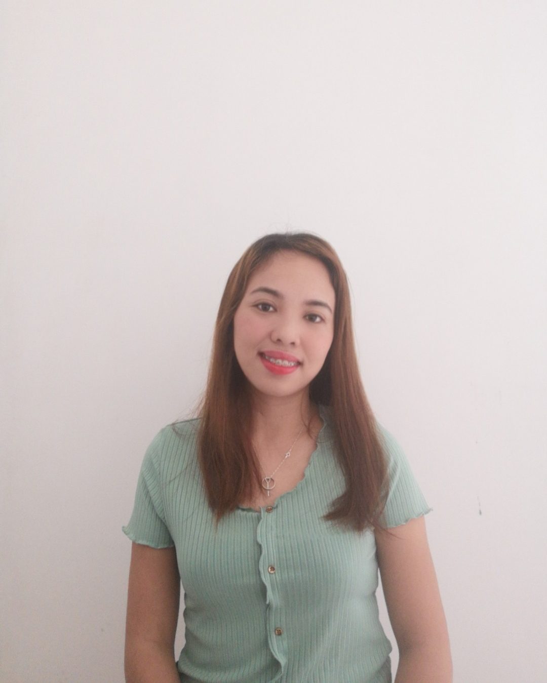 Livian-Agent Coaching Program Livian-Headshot 1 e1667192241885